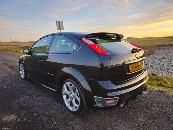 Ford Focus Hatchback, Petrol, 2007, Black