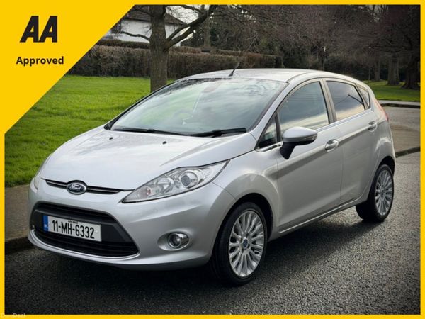 Ford Fiesta Hatchback, Petrol, 2011, Silver