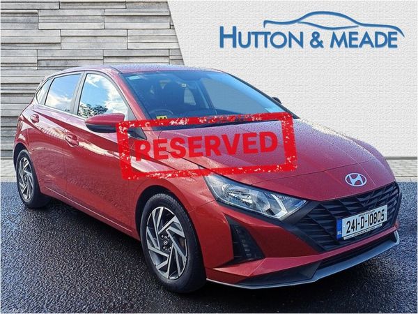Hyundai i20 Hatchback, Petrol, 2024, Red