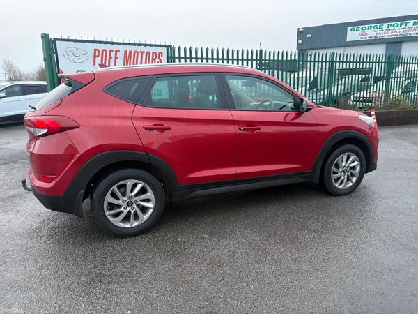 Hyundai Tucson SUV, Diesel, 2017, Red