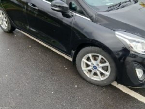 Ford Fiesta Hatchback, Diesel, 2018, Black