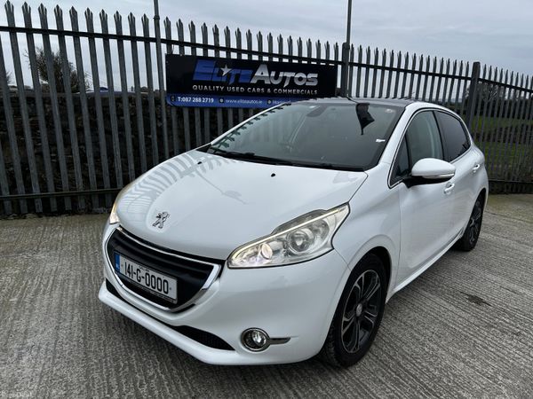 Peugeot 208 Hatchback, Petrol, 2014, White