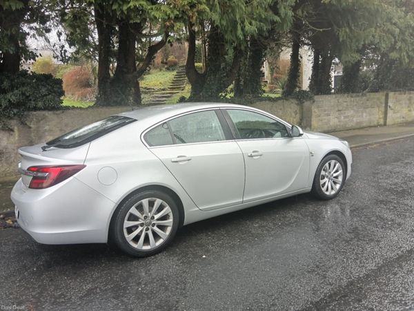 Vauxhall Insignia Hatchback, Diesel, 2015, Silver