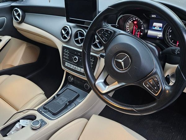 Mercedes-Benz CLA Saloon, Petrol, 2018, Blue