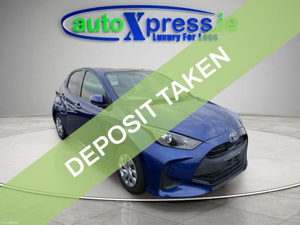 Toyota Yaris Hatchback, Petrol Hybrid, 2021, Blue