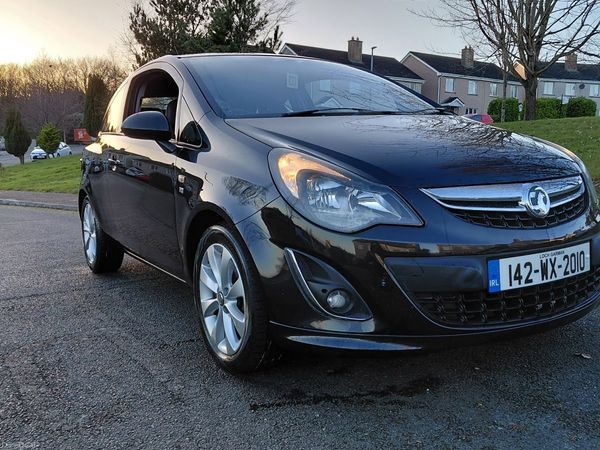 Vauxhall Corsa Hatchback, Petrol, 2014, Black