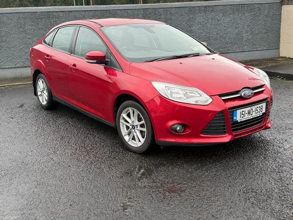 Ford Focus Saloon, Diesel, 2015, Red