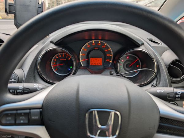 Honda Fit Hatchback, Petrol, 2013, Blue