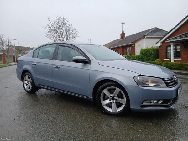 Volkswagen Passat Saloon, Diesel, 2012, Grey