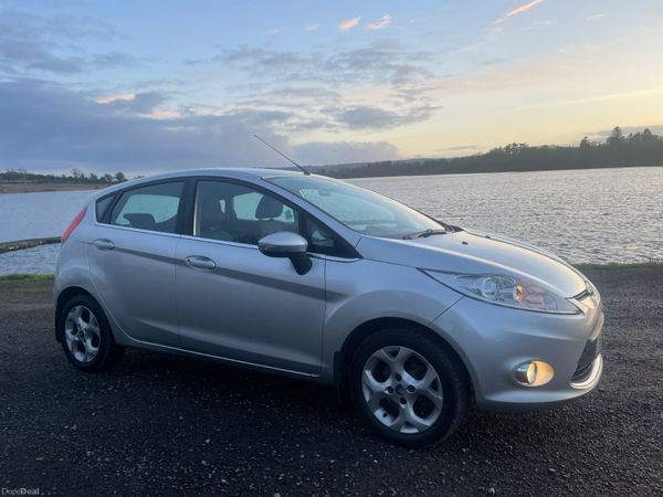 Ford Fiesta Hatchback, Petrol, 2011, Silver