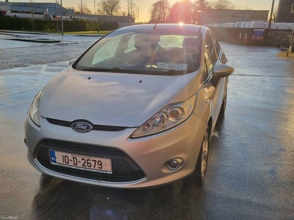 Ford Fiesta Hatchback, Petrol, 2010, Silver
