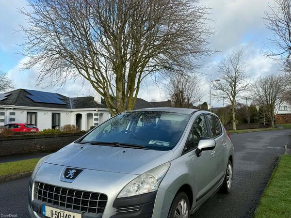 Peugeot 3008 MPV, Diesel, 2011, Silver
