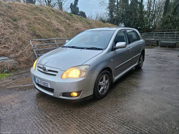 Toyota Corolla Hatchback, Petrol, 2005, Silver