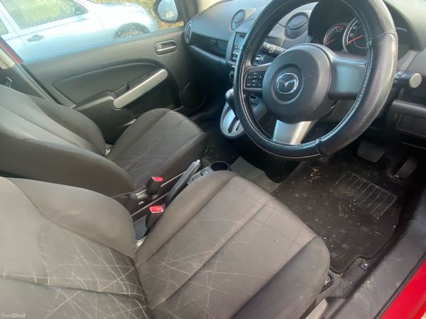 Mazda Demio MPV, Petrol, 2012, Red