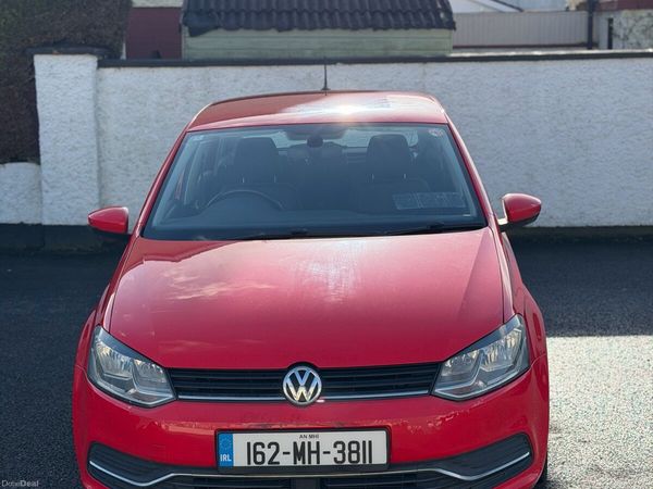 Volkswagen Polo Hatchback, Petrol, 2016, Red