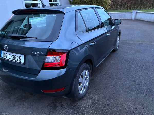 Skoda Fabia Hatchback, Petrol, 2019, Grey
