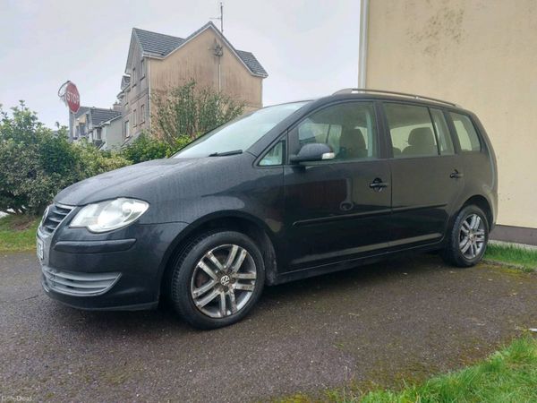 Volkswagen Touran MPV, Diesel, 2008, Black