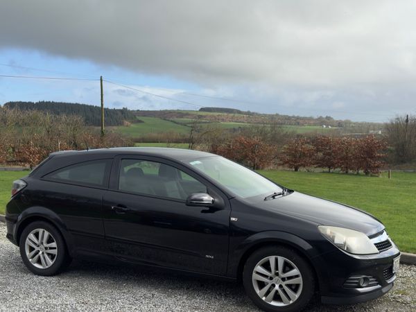 Opel Astra Hatchback, Petrol, 2007, Black