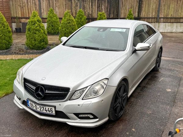 Mercedes-Benz E-Class Coupe, Diesel, 2009, Silver