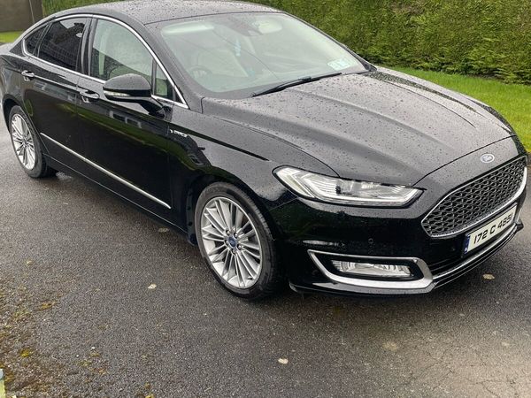 Ford Mondeo Saloon, Diesel, 2017, Black