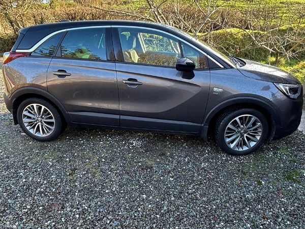 Opel Crossland X SUV, Petrol, 2021, Grey