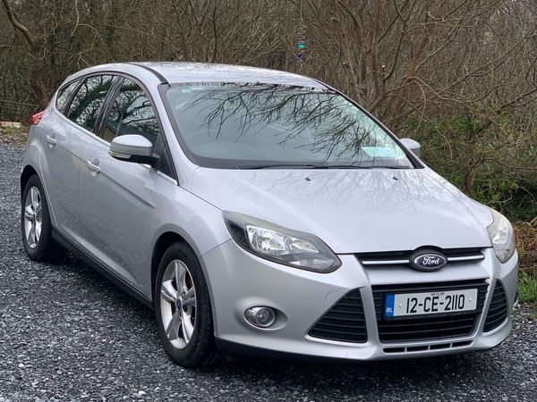 Ford Focus Hatchback, Diesel, 2012, Silver
