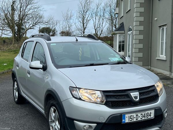 Dacia Sandero Stepway Hatchback, Diesel, 2015, Silver