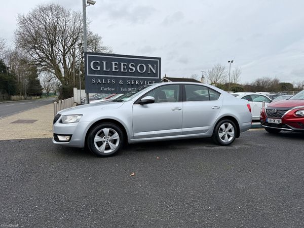 Skoda Octavia Saloon, Diesel, 2015, Silver