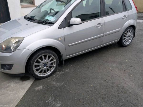 Ford Fiesta Hatchback, Petrol, 2008, Silver