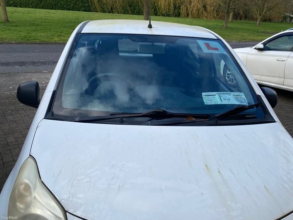 Suzuki Alto Hatchback, Petrol, 2010, White