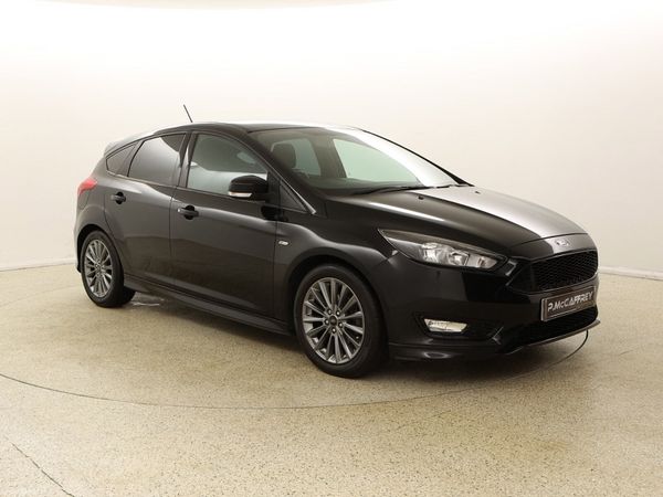 Ford Focus Hatchback, Diesel, 2017, Black