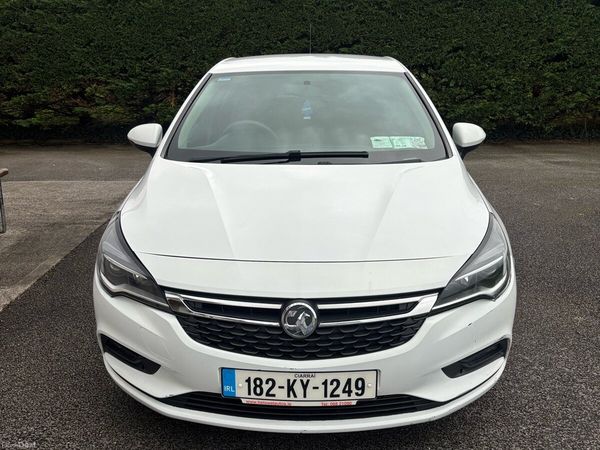 Vauxhall Astra Hatchback, Diesel, 2018, White