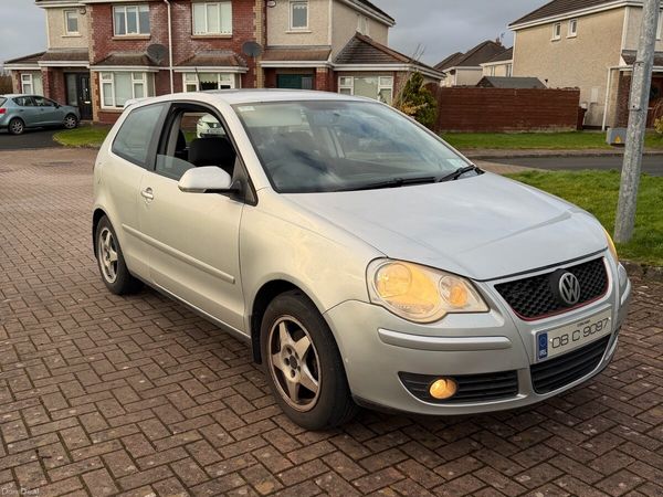 Volkswagen Polo Hatchback, Petrol, 2008, Silver