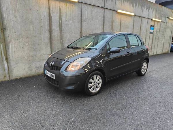 Toyota Yaris Hatchback, Petrol, 2009, Black