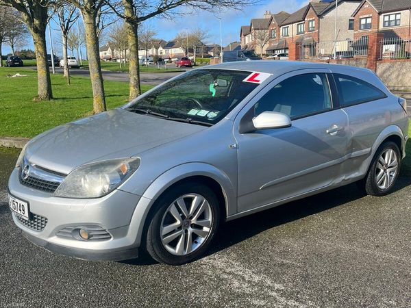 Opel Astra Hatchback, Petrol, 2008, Silver