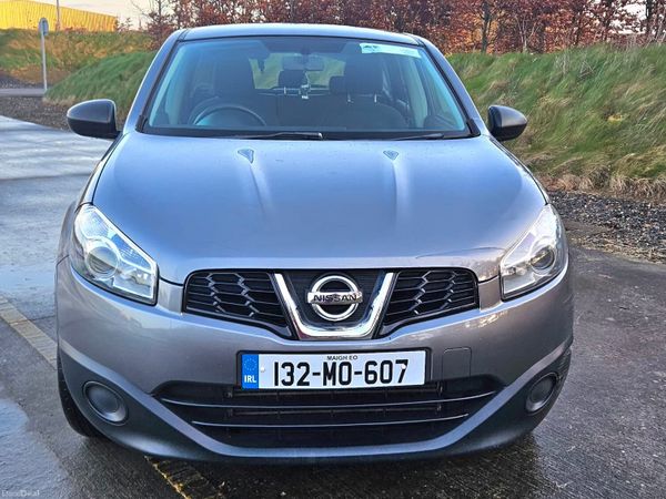 Nissan Qashqai Hatchback, Diesel, 2013, Grey