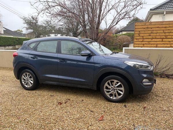 Hyundai Tucson SUV, Diesel, 2017, Blue