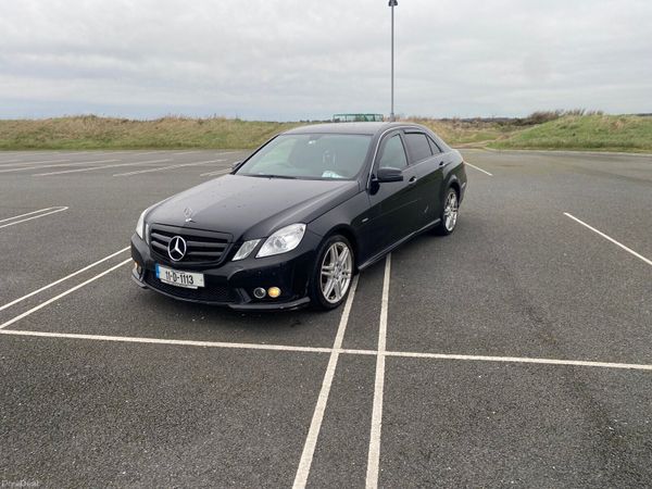 Mercedes-Benz E-Class Saloon, Diesel, 2011, Black
