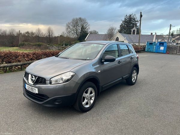 Nissan Qashqai Hatchback, Diesel, 2012, Grey