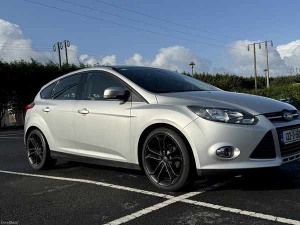 Ford Focus Hatchback, Petrol, 2013, Silver