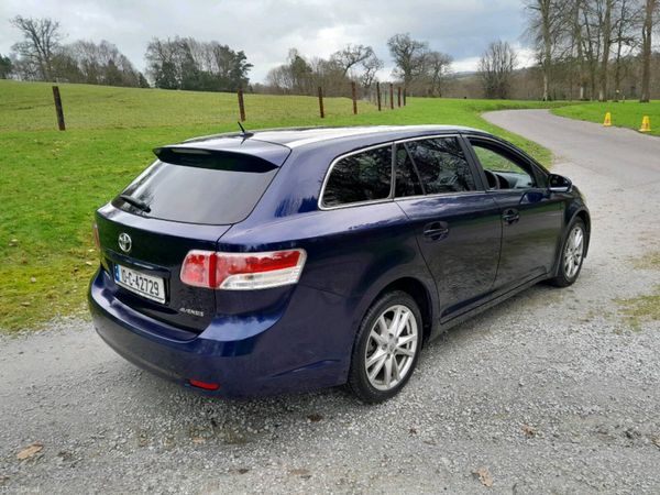 Toyota Avensis Estate, Diesel, 2010, Blue
