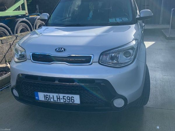 Kia Soul Hatchback, Diesel, 2016, Silver