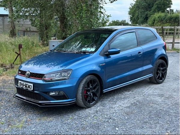 Volkswagen Polo Hatchback, Petrol, 2017, Blue
