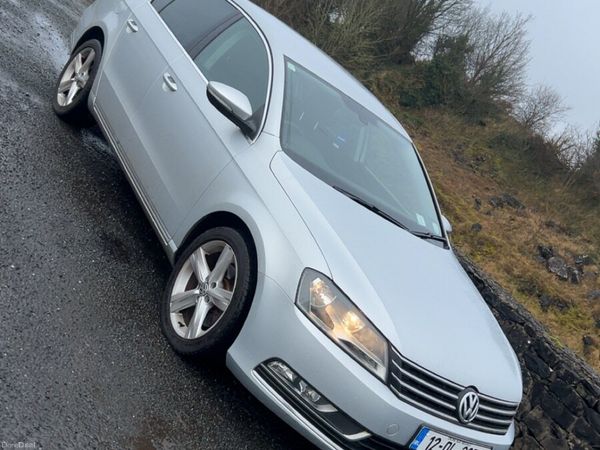Volkswagen Passat Saloon, Diesel, 2012, Silver
