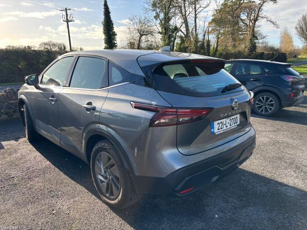 Nissan Qashqai MPV, Petrol, 2022, Grey