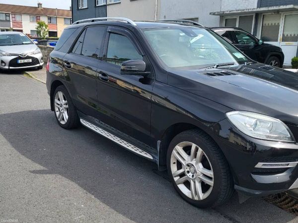 Mercedes-Benz M-Class SUV, Diesel, 2013, Black