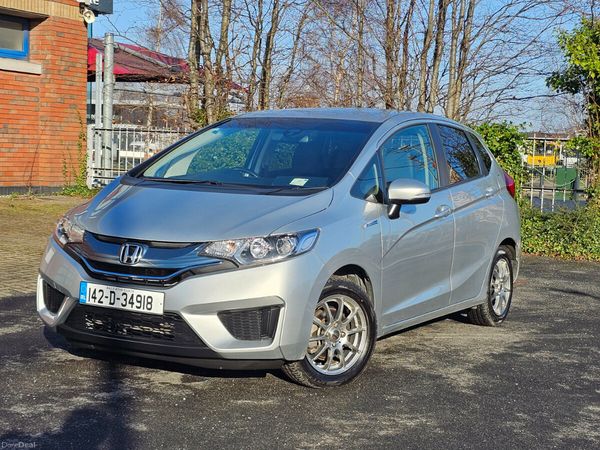 Honda Fit Hatchback, Petrol Hybrid, 2014, Silver
