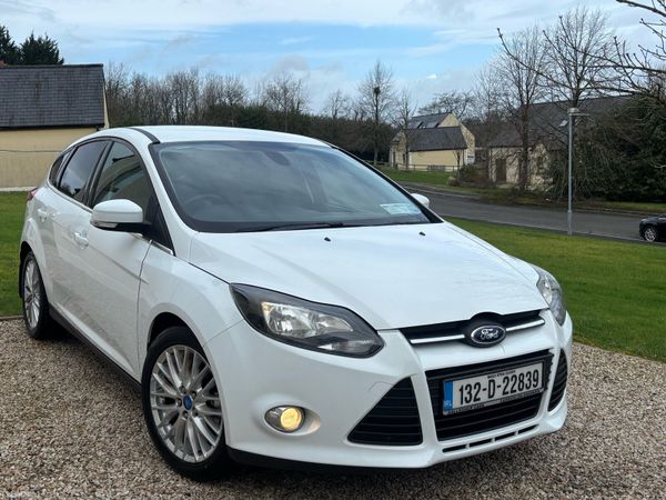 Ford Focus Hatchback, Petrol, 2013, White