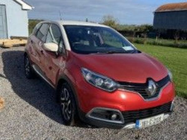 Renault Captur Hatchback, Diesel, 2016, Red