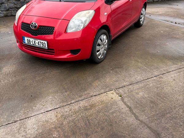 Toyota Yaris Hatchback, Petrol, 2008, Red